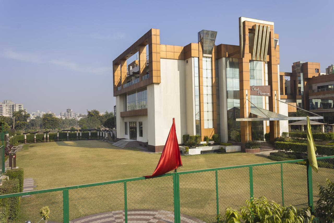Club Florence Gurgaon Exterior foto